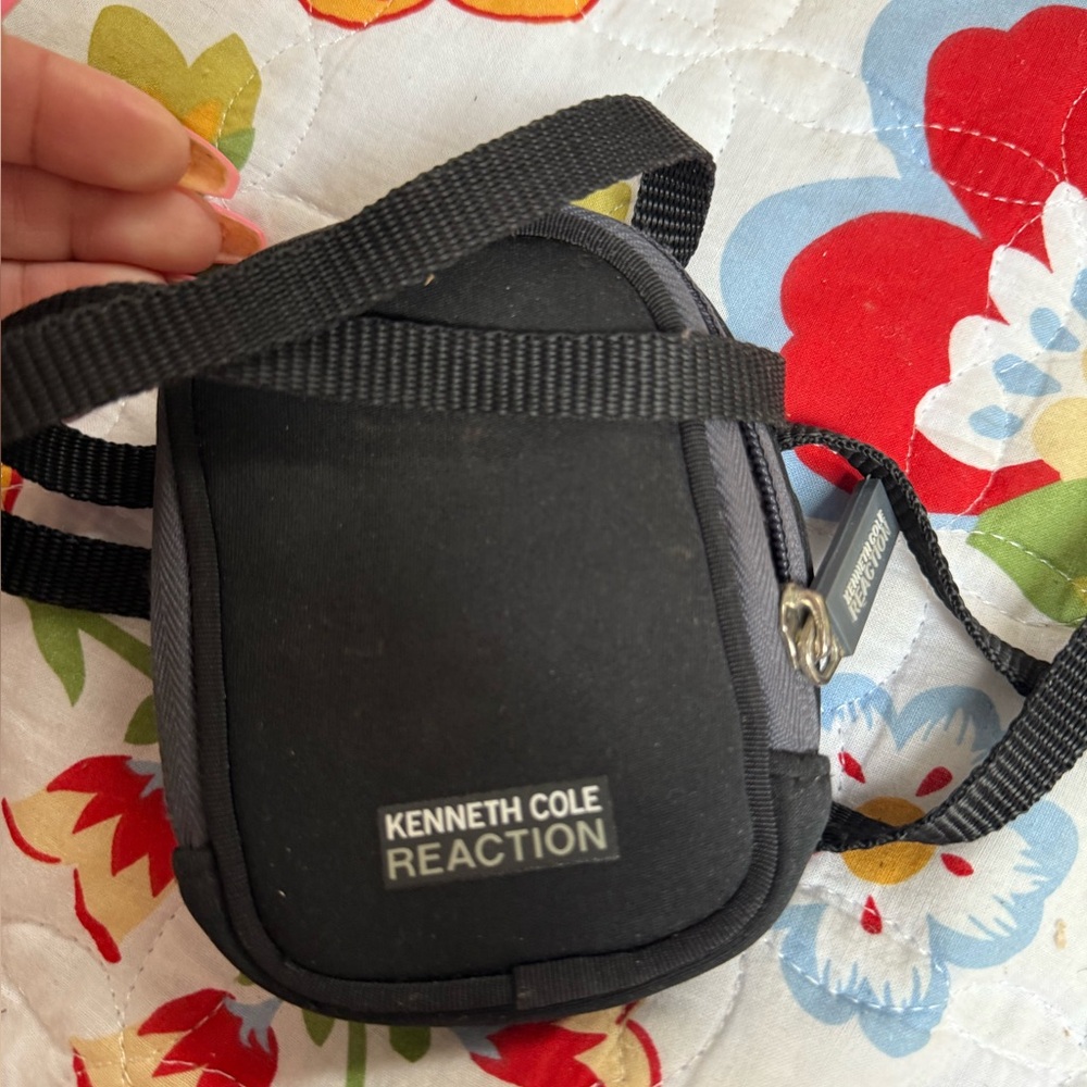 Kenneth Cole Reaction Charcoal Pouch